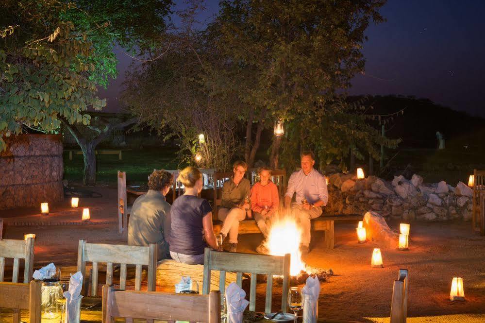 Anderssons Camp Hotel Okaukuejo Ngoại thất bức ảnh